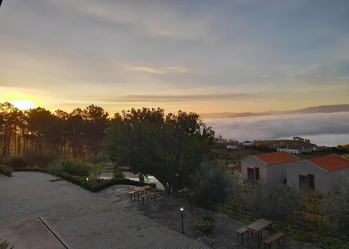 Quinta Manhas Douro 컨트리하우스 *